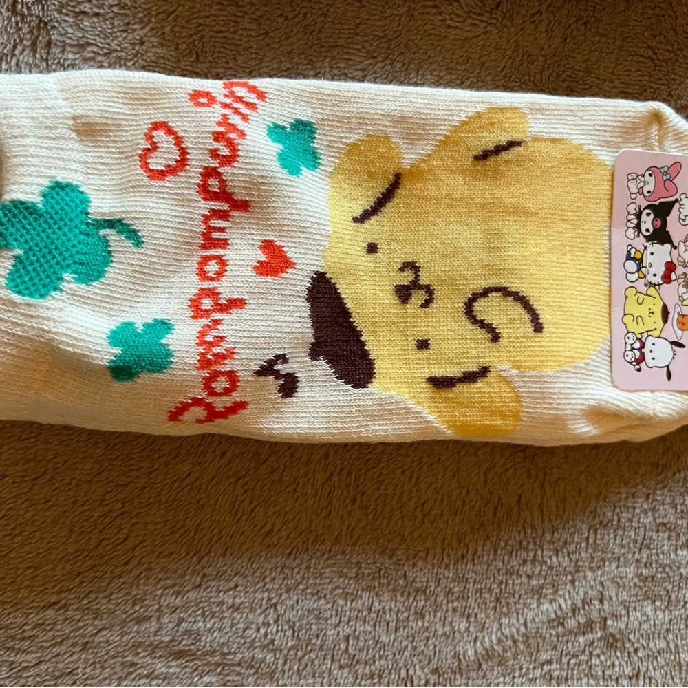 NWT Hello Kitty 6 Pairs Socks for Girls Age 5-6 color Blue, purple, White, Pink